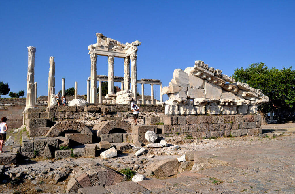 pergamon acropolis